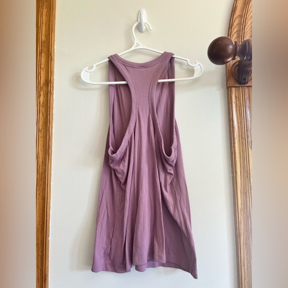 Old Navy - Ultralite & Go-Dry Athletic Tank - Picture 3 of 3